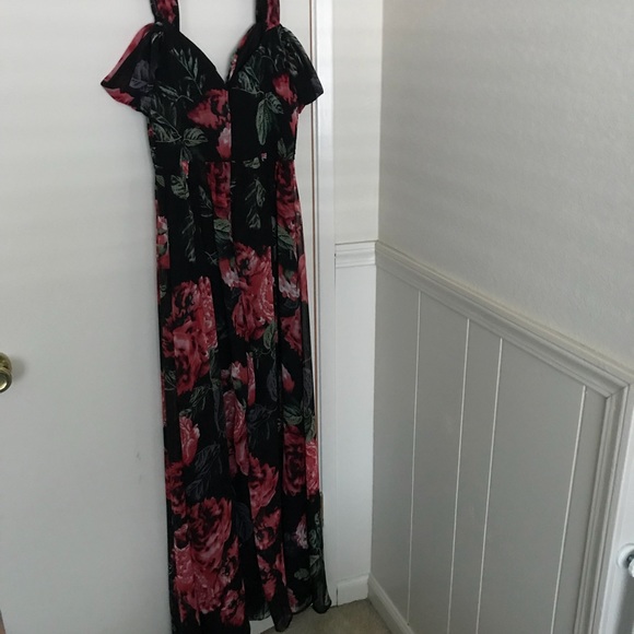 Lulu’s Floral Maxi Dress Medium - Picture 4 of 6